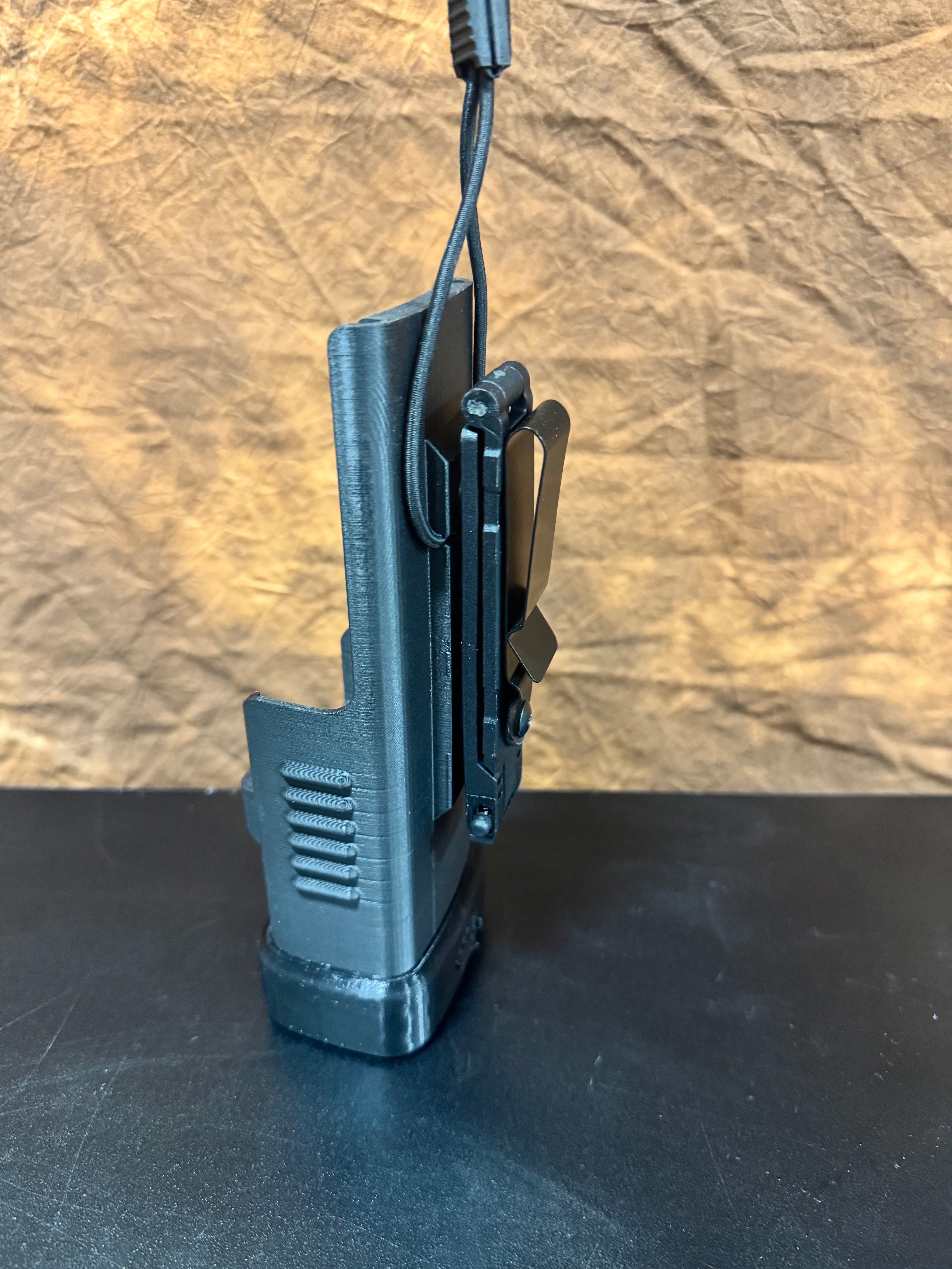 TCS DM32 Radio Holster – Extended Battery